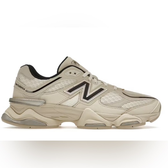New Balance Shoes - New Balance 9060
Turtledove Black Silver Metallic